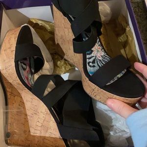 madden girl wedges & pumps